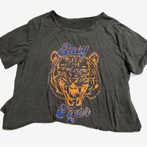 Gray Tiger Graphic Shirt